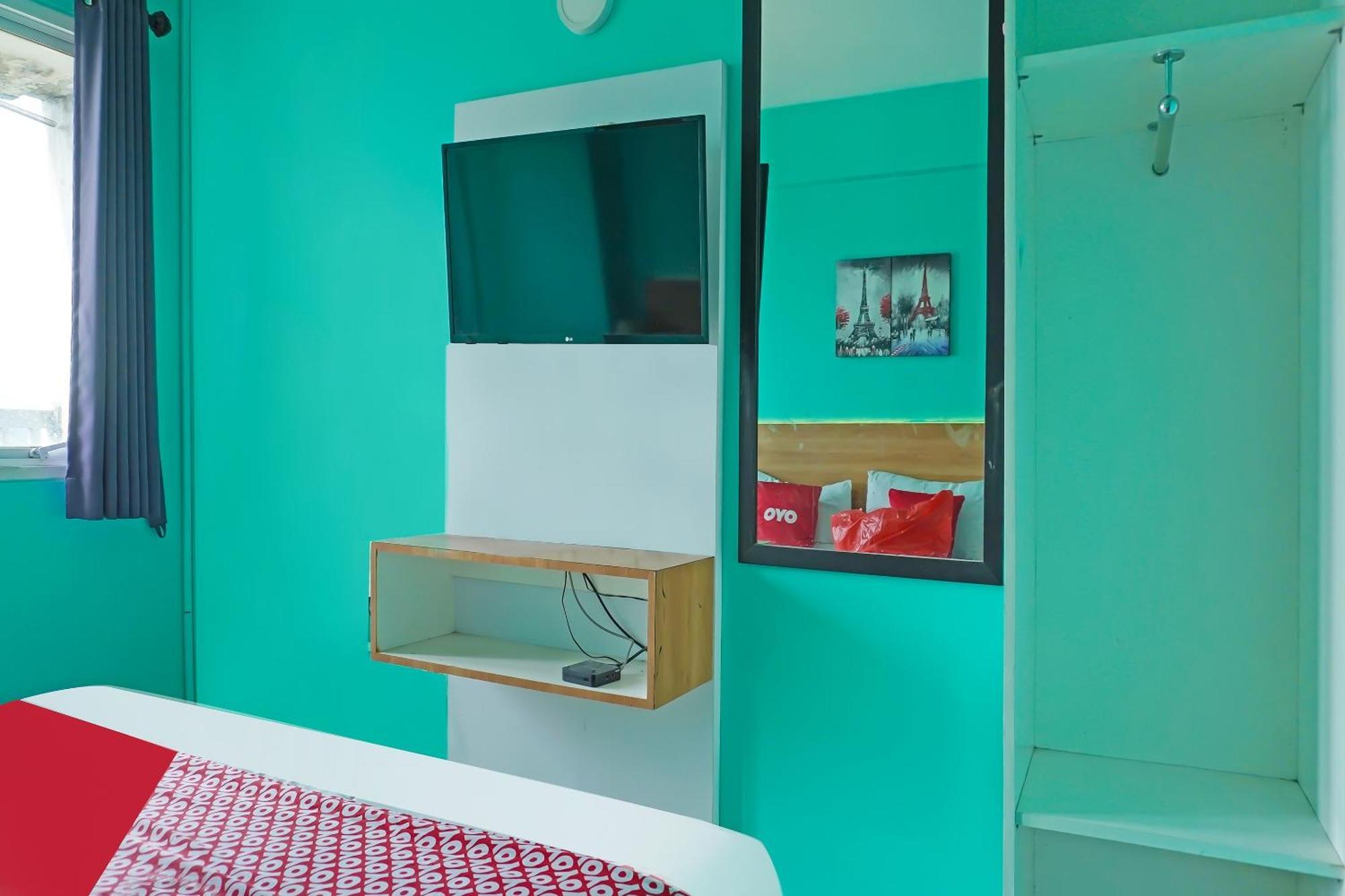 Oyo 90391 Gkitroom Karawang Exterior foto